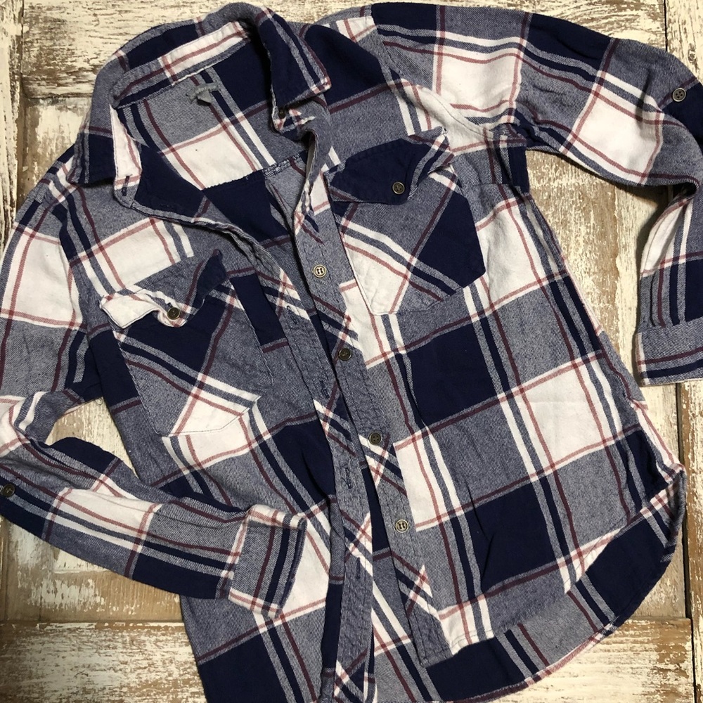 Charlotte Russe Women’s Flannel Button Up